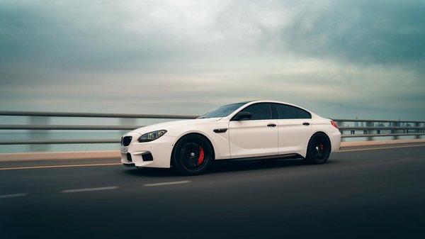 Le rôle crucial des freins dans la conduite assistée